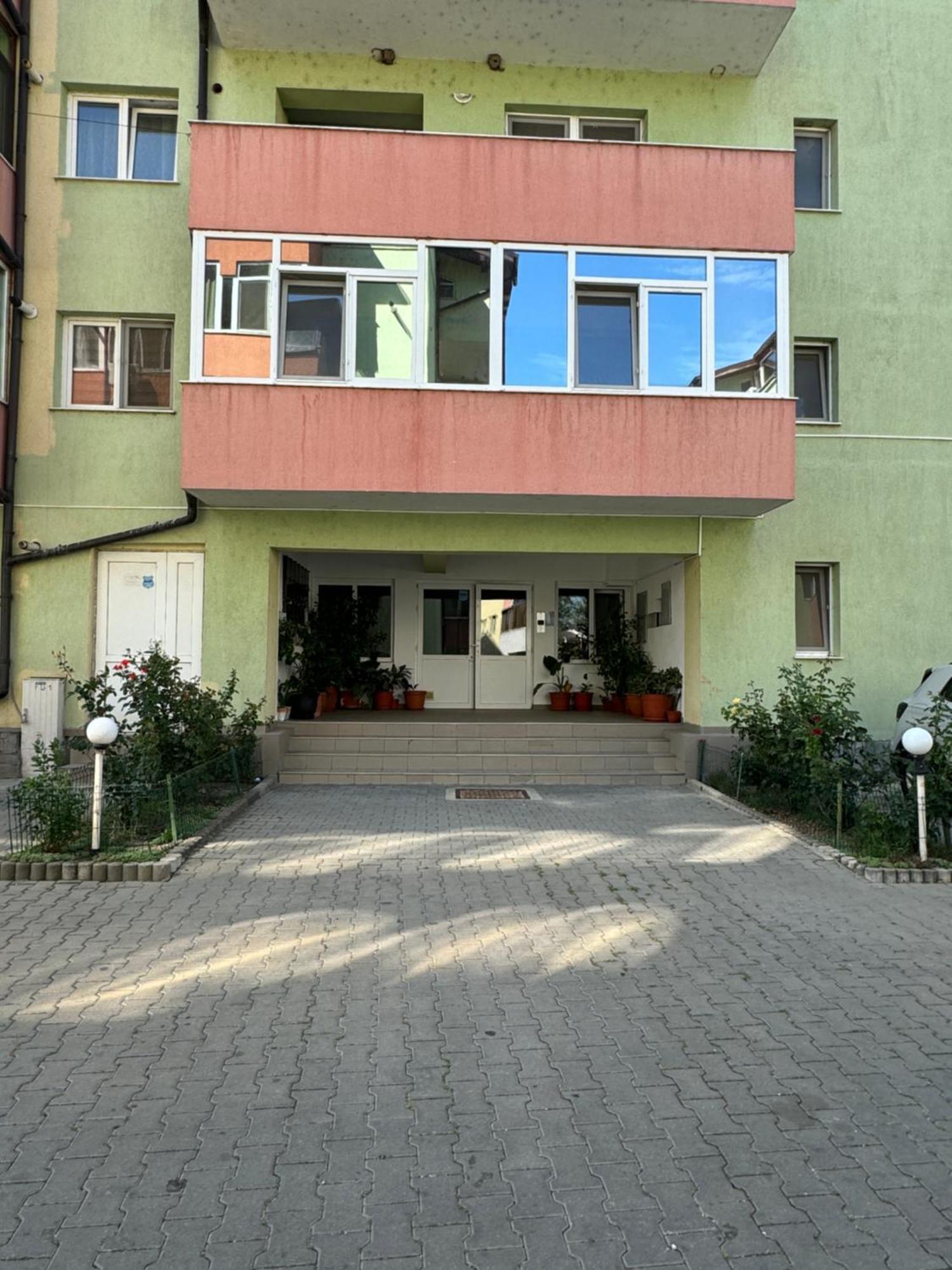 Vera * Ramnicu Valcea